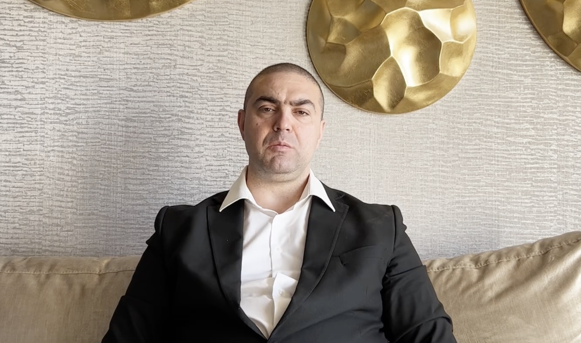TEORIJSKO PREDAVANJE — UNOS SVETLOSTI U MALU I VELIKU LOŽU -  PREDAVAČ IMPERATOR AKADEMIK GROF DR DRAGAN TOJAGIĆ  LUKSUZNI HOTEL MERIT BUDVA